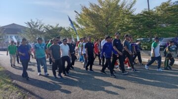 Meriahkan HUT 83 Musi Rawas, Wabup Lepas Peserta Jalan Santai